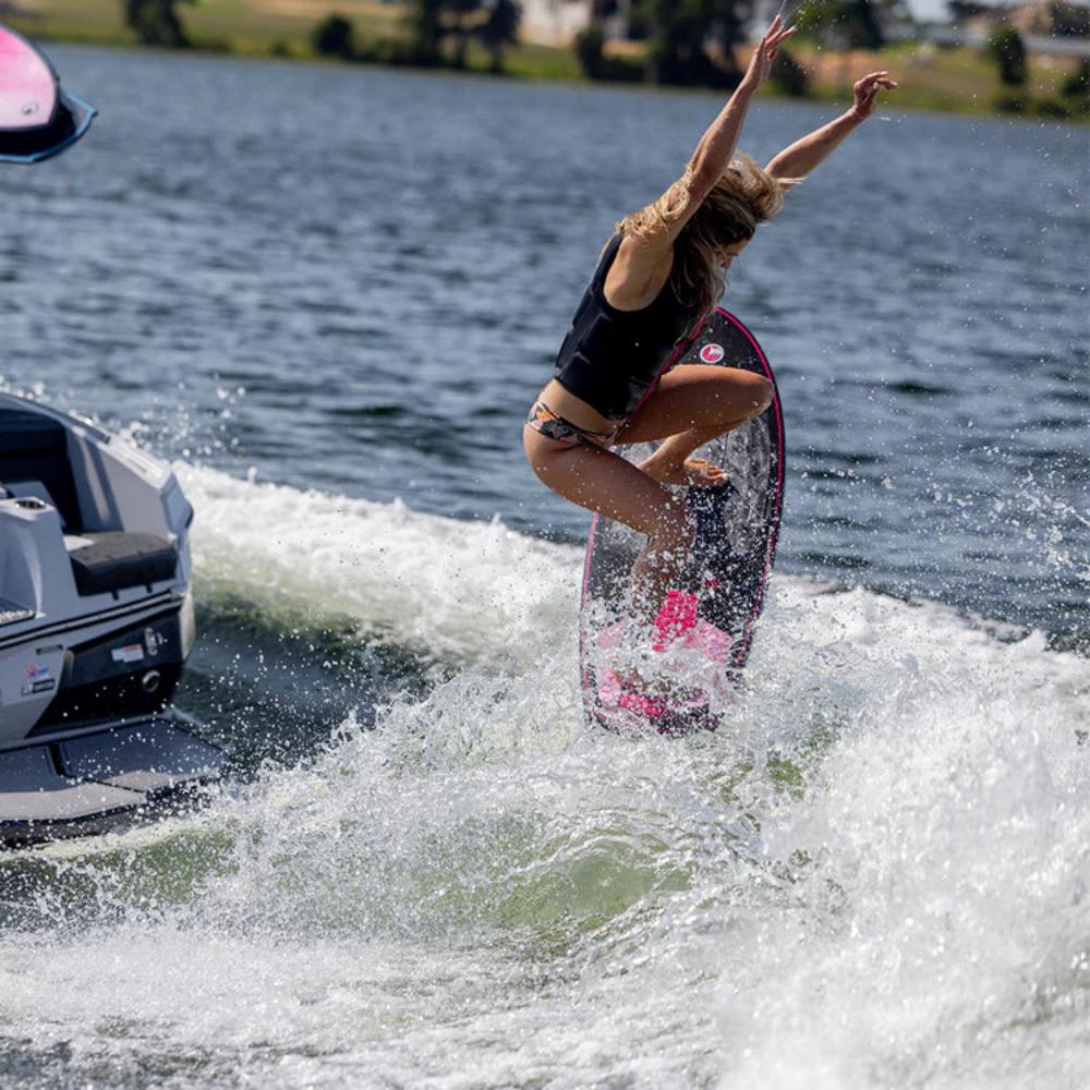 Connelly AK Carbon Wakesurf Board Carbon/Pink 4'6"